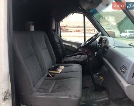 Белый Мерседес Sprinter, объемом двигателя 2.87 л и пробегом 434 тыс. км за 8200 $, фото 1 на Automoto.ua