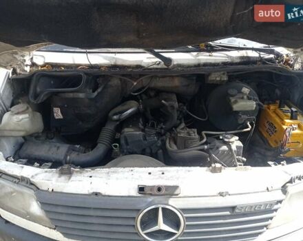 Белый Мерседес Sprinter, объемом двигателя 2.3 л и пробегом 641 тыс. км за 3500 $, фото 5 на Automoto.ua