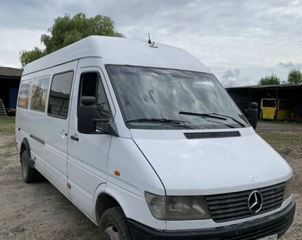 Белый Мерседес Sprinter, объемом двигателя 2.9 л и пробегом 370 тыс. км за 7000 $, фото 1 на Automoto.ua