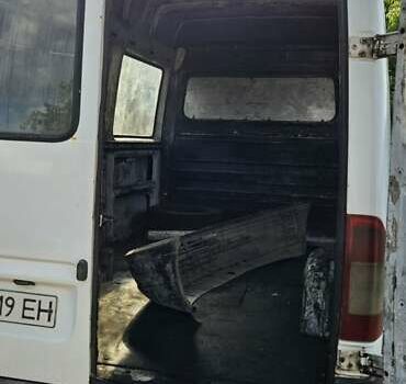 Белый Мерседес Sprinter, объемом двигателя 2.87 л и пробегом 400 тыс. км за 4500 $, фото 9 на Automoto.ua