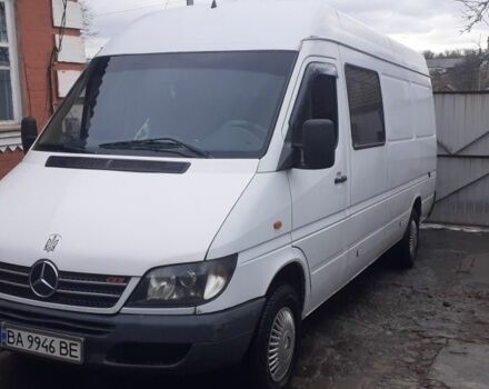 Белый Мерседес Sprinter, объемом двигателя 2.1 л и пробегом 575 тыс. км за 8000 $, фото 1 на Automoto.ua
