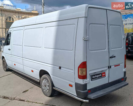 Белый Мерседес Sprinter, объемом двигателя 2.2 л и пробегом 732 тыс. км за 8240 $, фото 8 на Automoto.ua
