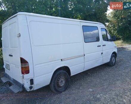 Белый Мерседес Sprinter, объемом двигателя 2.15 л и пробегом 450 тыс. км за 3600 $, фото 5 на Automoto.ua
