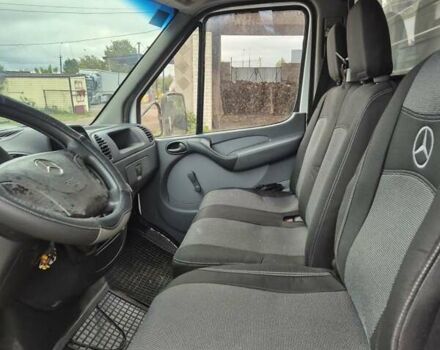 Белый Мерседес Sprinter, объемом двигателя 2.7 л и пробегом 670 тыс. км за 13400 $, фото 19 на Automoto.ua