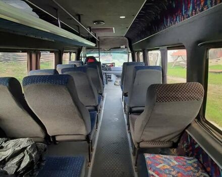 Білий Мерседес Sprinter, об'ємом двигуна 2.3 л та пробігом 300 тис. км за 3200 $, фото 4 на Automoto.ua