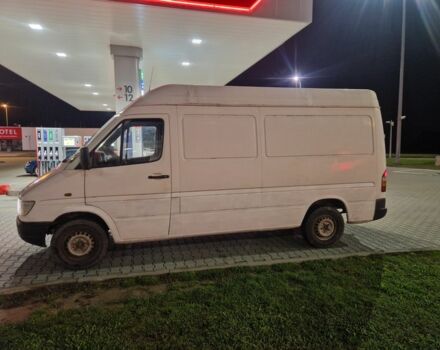 Білий Мерседес Sprinter, об'ємом двигуна 2.4 л та пробігом 320 тис. км за 3100 $, фото 3 на Automoto.ua
