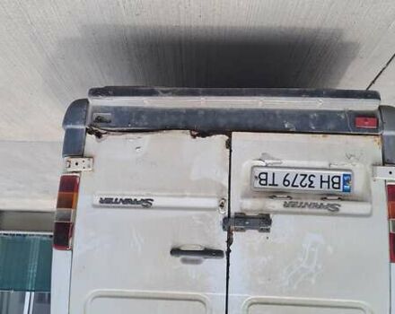 Белый Мерседес Sprinter, объемом двигателя 2.87 л и пробегом 100 тыс. км за 3400 $, фото 4 на Automoto.ua