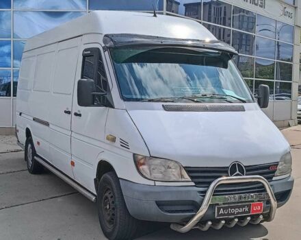 Белый Мерседес Sprinter, объемом двигателя 2.2 л и пробегом 732 тыс. км за 6680 $, фото 2 на Automoto.ua