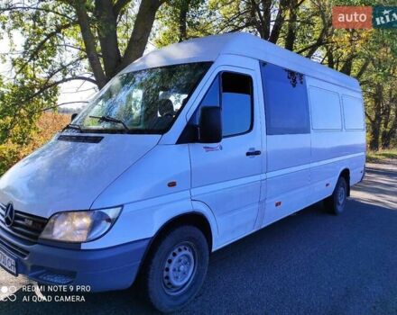 Белый Мерседес Sprinter, объемом двигателя 2.15 л и пробегом 389 тыс. км за 7100 $, фото 1 на Automoto.ua