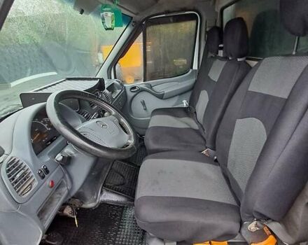 Белый Мерседес Sprinter, объемом двигателя 2.15 л и пробегом 550 тыс. км за 8500 $, фото 3 на Automoto.ua