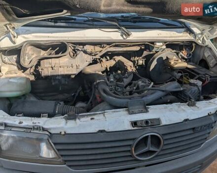 Белый Мерседес Sprinter, объемом двигателя 2.87 л и пробегом 692 тыс. км за 9000 $, фото 2 на Automoto.ua
