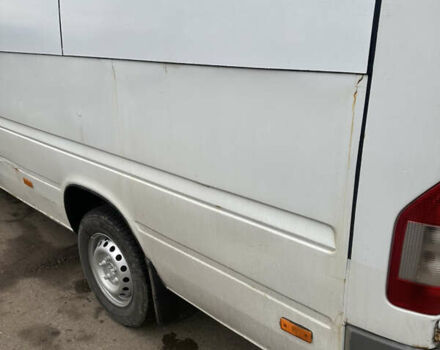 Белый Мерседес Sprinter, объемом двигателя 2.9 л и пробегом 700 тыс. км за 7500 $, фото 6 на Automoto.ua