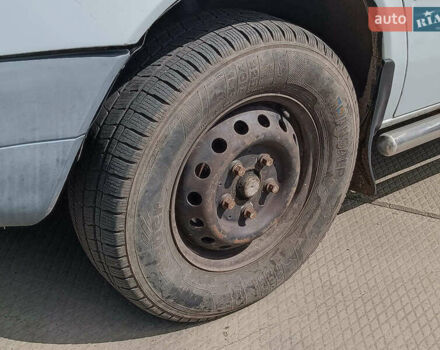 Белый Мерседес Sprinter, объемом двигателя 2.2 л и пробегом 732 тыс. км за 8240 $, фото 3 на Automoto.ua