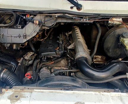 Білий Мерседес Sprinter, об'ємом двигуна 2.7 л та пробігом 300 тис. км за 7000 $, фото 6 на Automoto.ua