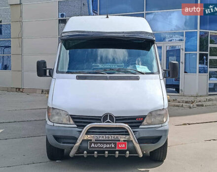 Белый Мерседес Sprinter, объемом двигателя 2.2 л и пробегом 732 тыс. км за 8240 $, фото 1 на Automoto.ua