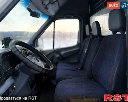 Белый Мерседес Sprinter, объемом двигателя 29 л и пробегом 350 тыс. км за 6900 $, фото 9 на Automoto.ua
