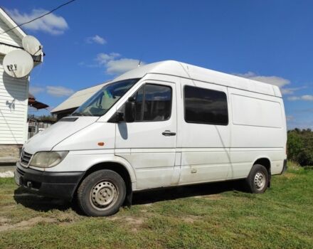 Белый Мерседес Sprinter, объемом двигателя 2.1 л и пробегом 800 тыс. км за 4200 $, фото 1 на Automoto.ua