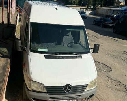Білий Мерседес Sprinter, об'ємом двигуна 2.2 л та пробігом 500 тис. км за 4500 $, фото 1 на Automoto.ua