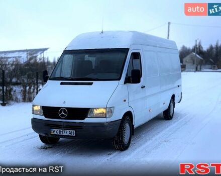 Белый Мерседес Sprinter, объемом двигателя 29 л и пробегом 350 тыс. км за 6900 $, фото 2 на Automoto.ua