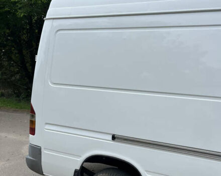 Белый Мерседес Sprinter, объемом двигателя 2.3 л и пробегом 596 тыс. км за 7250 $, фото 6 на Automoto.ua