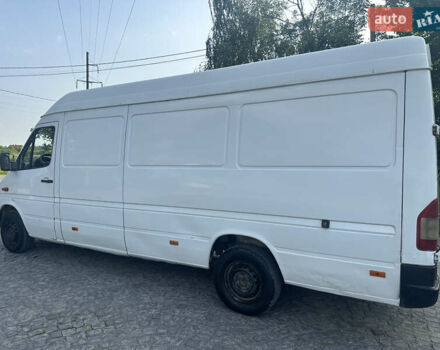 Белый Мерседес Sprinter, объемом двигателя 2.15 л и пробегом 550 тыс. км за 7950 $, фото 11 на Automoto.ua