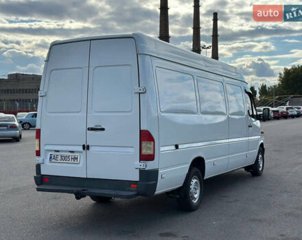 Белый Мерседес Sprinter, объемом двигателя 2.3 л и пробегом 775 тыс. км за 8699 $, фото 3 на Automoto.ua