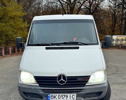 Белый Мерседес Sprinter, объемом двигателя 2.1 л и пробегом 509 тыс. км за 6500 $, фото 10 на Automoto.ua