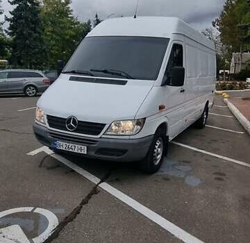 Белый Мерседес Sprinter, объемом двигателя 2.15 л и пробегом 217 тыс. км за 11500 $, фото 6 на Automoto.ua