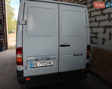 Білий Мерседес Sprinter, об'ємом двигуна 2.15 л та пробігом 256 тис. км за 8000 $, фото 29 на Automoto.ua