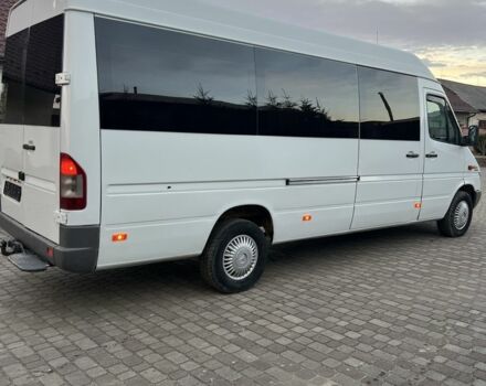 Белый Мерседес Sprinter, объемом двигателя 2.7 л и пробегом 700 тыс. км за 13800 $, фото 4 на Automoto.ua