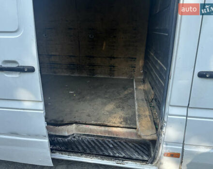 Белый Мерседес Sprinter, объемом двигателя 2.15 л и пробегом 550 тыс. км за 7950 $, фото 16 на Automoto.ua