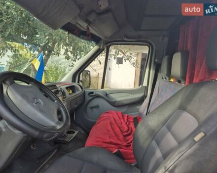 Белый Мерседес Sprinter, объемом двигателя 2.1 л и пробегом 220 тыс. км за 6000 $, фото 3 на Automoto.ua