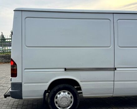 Белый Мерседес Sprinter, объемом двигателя 2.1 л и пробегом 509 тыс. км за 6500 $, фото 2 на Automoto.ua