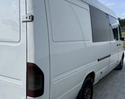 Белый Мерседес Sprinter, объемом двигателя 2.15 л и пробегом 593 тыс. км за 6700 $, фото 4 на Automoto.ua