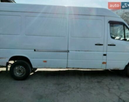 Белый Мерседес Sprinter, объемом двигателя 2.7 л и пробегом 800 тыс. км за 8700 $, фото 4 на Automoto.ua