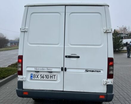 Белый Мерседес Sprinter, объемом двигателя 2.1 л и пробегом 364 тыс. км за 7100 $, фото 3 на Automoto.ua