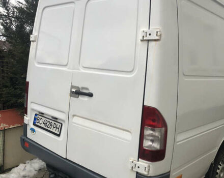 Белый Мерседес Sprinter, объемом двигателя 2.2 л и пробегом 400 тыс. км за 8500 $, фото 5 на Automoto.ua