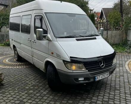 Белый Мерседес Sprinter, объемом двигателя 2.1 л и пробегом 328 тыс. км за 7199 $, фото 13 на Automoto.ua