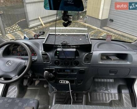 Белый Мерседес Sprinter, объемом двигателя 2.1 л и пробегом 328 тыс. км за 7199 $, фото 4 на Automoto.ua