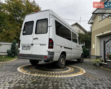Белый Мерседес Sprinter, объемом двигателя 2.1 л и пробегом 328 тыс. км за 7199 $, фото 24 на Automoto.ua