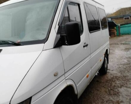 Білий Мерседес Sprinter, об'ємом двигуна 2.2 л та пробігом 490 тис. км за 2600 $, фото 1 на Automoto.ua