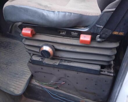 Мерседес Sprinter 2001 у Кам'янське (Дніпродзержинськ) на Automoto.ua Білий Мерседес Sprinter, об'ємом двигуна 2.2 л та пробігом 1 тис. км за 5000 $, фото 5 на Automoto.ua