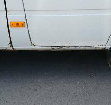 Белый Мерседес Sprinter, объемом двигателя 2.2 л и пробегом 999 тыс. км за 7400 $, фото 14 на Automoto.ua