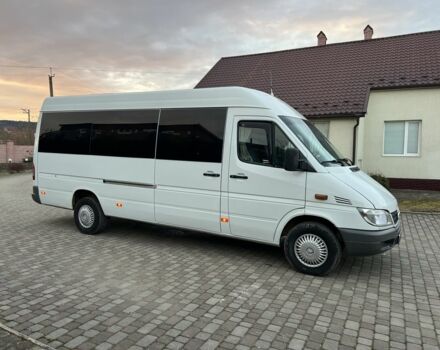 Белый Мерседес Sprinter, объемом двигателя 2.7 л и пробегом 700 тыс. км за 13800 $, фото 3 на Automoto.ua