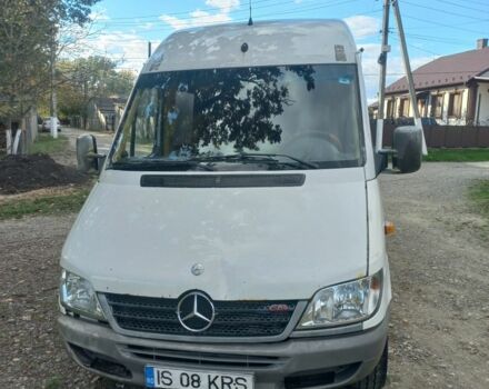 Белый Мерседес Sprinter, объемом двигателя 0 л и пробегом 890 тыс. км за 3300 $, фото 4 на Automoto.ua