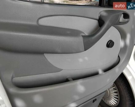 Білий Мерседес Sprinter, об'ємом двигуна 2.15 л та пробігом 256 тис. км за 8000 $, фото 59 на Automoto.ua