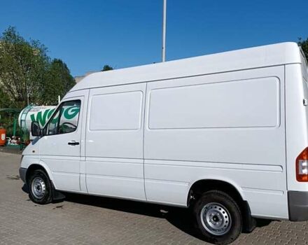 Белый Мерседес Sprinter, объемом двигателя 2.2 л и пробегом 470 тыс. км за 9800 $, фото 3 на Automoto.ua