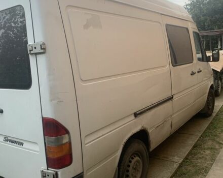Белый Мерседес Sprinter, объемом двигателя 2.2 л и пробегом 616 тыс. км за 3160 $, фото 3 на Automoto.ua