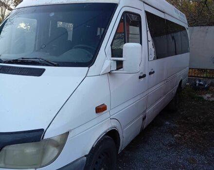 Мерседес Sprinter 2001 у Кам'янське (Дніпродзержинськ) на Automoto.ua Білий Мерседес Sprinter, об'ємом двигуна 2.2 л та пробігом 1 тис. км за 5000 $, фото 8 на Automoto.ua