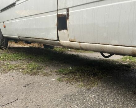 Белый Мерседес Sprinter, объемом двигателя 2.1 л и пробегом 380 тыс. км за 4500 $, фото 5 на Automoto.ua